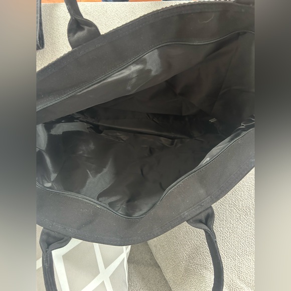 Victoria’s Secret tote NWT - Picture 3 of 3